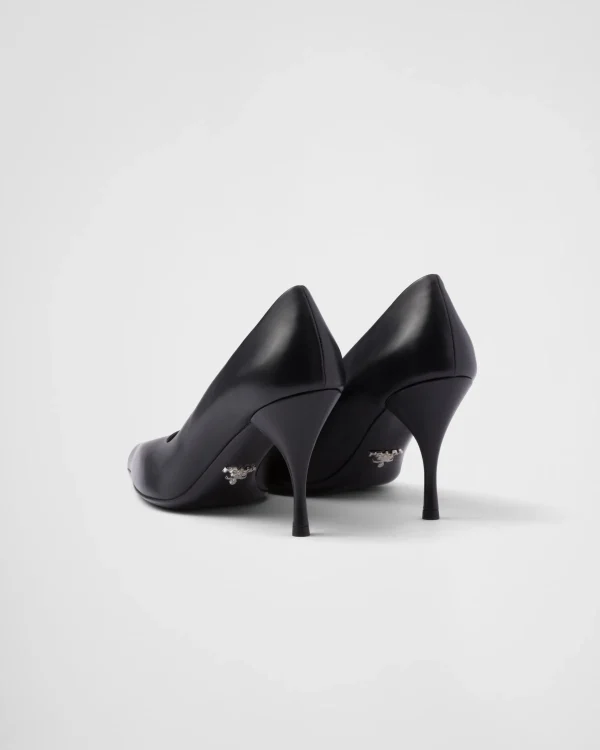 Pumps And Ballerinas*Prada Leather pumps Black