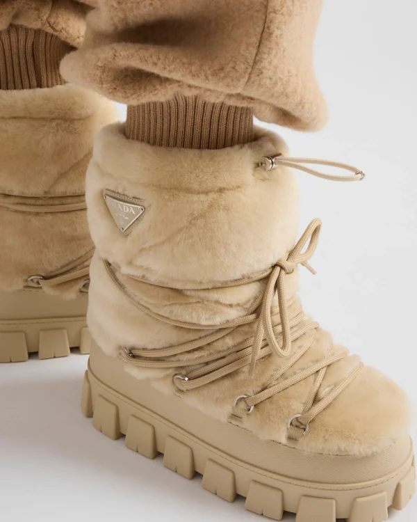 Ankle Boots And Boots*Prada Shearling après ski booties Ecru