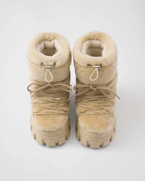 Ankle Boots And Boots*Prada Shearling après ski booties Ecru