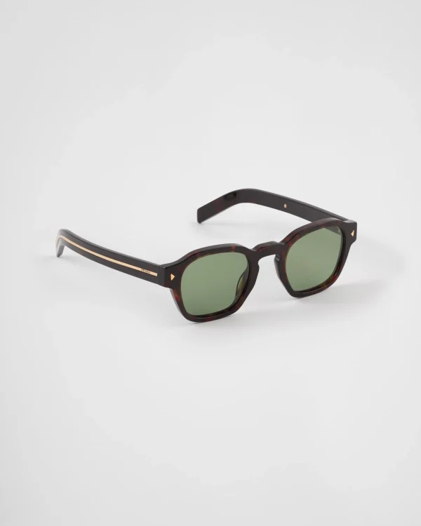 Sunglasses*Prada Sunglasses with iconic metal plaque Willowgreenlenses