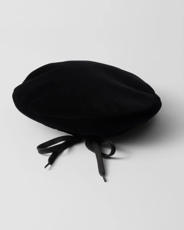 Hats And Gloves*Prada Velvet beret Black