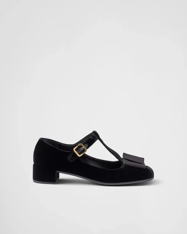 Pumps And Ballerinas*Prada Velvet pumps Black