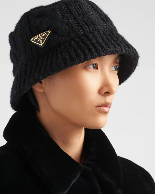 Hats And Gloves*Prada Wool bucket hat Black